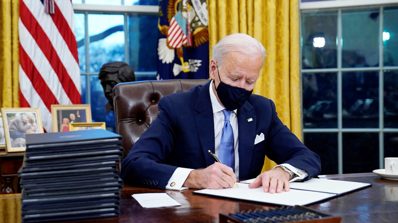 Joe Biden congela la reglamentación de la billetera criptográfica